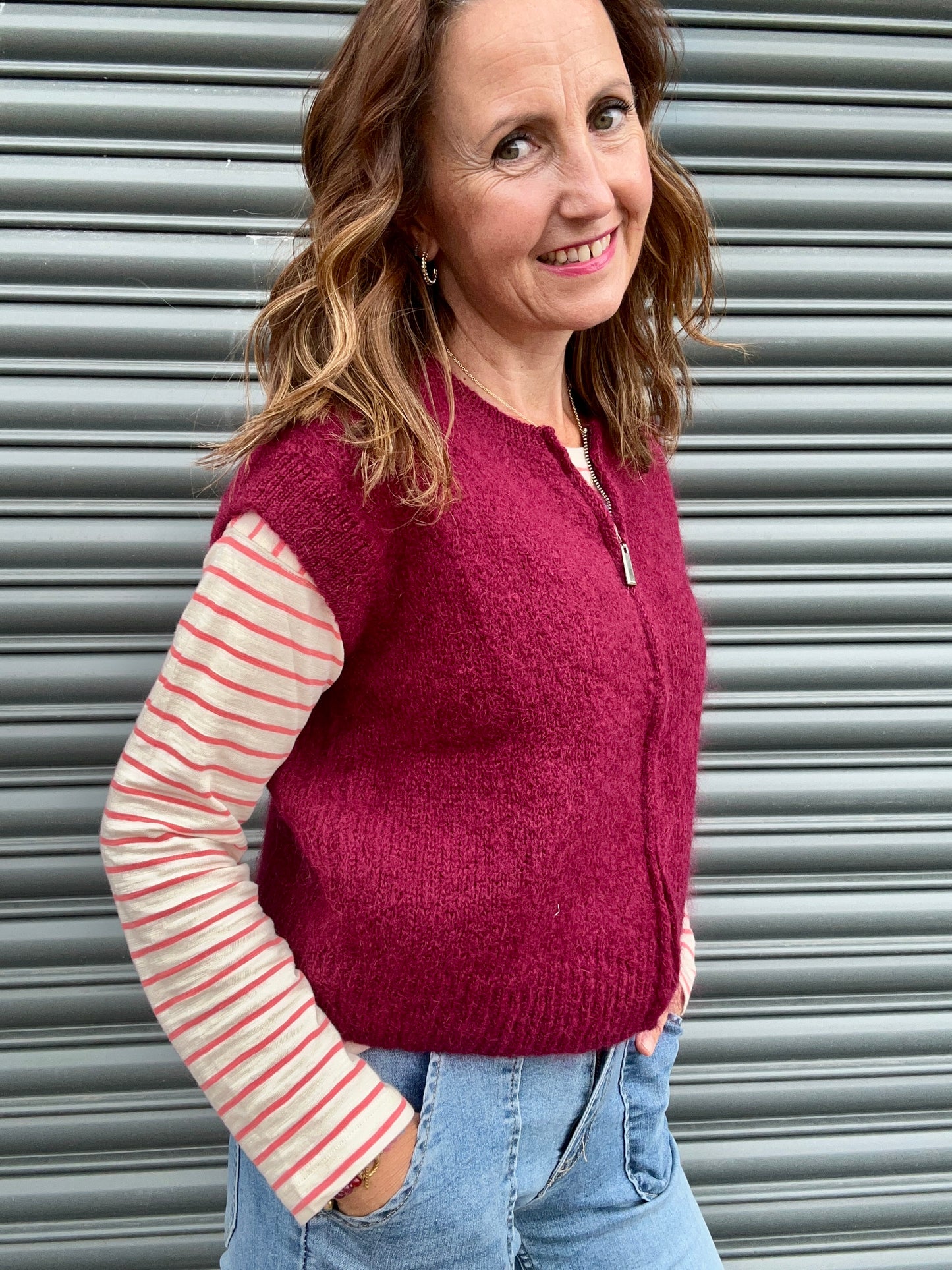 Cherry zip up sleeveless knit - Bordeaux