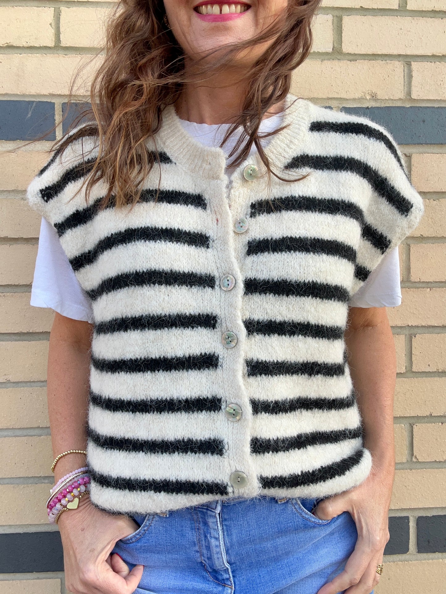 Violet striped knitted vest - Black / Cream
