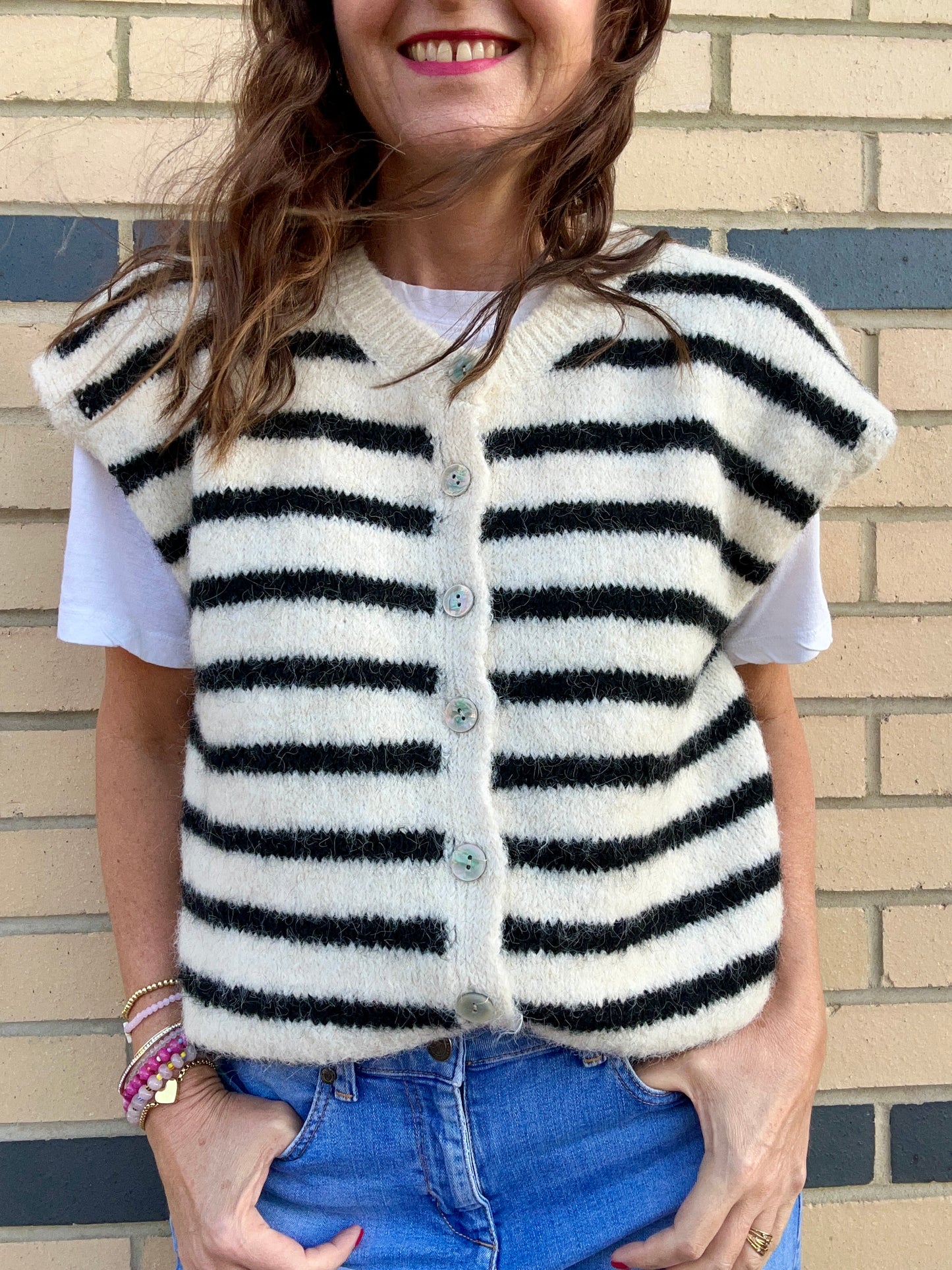 Violet striped knitted vest - Black / Cream