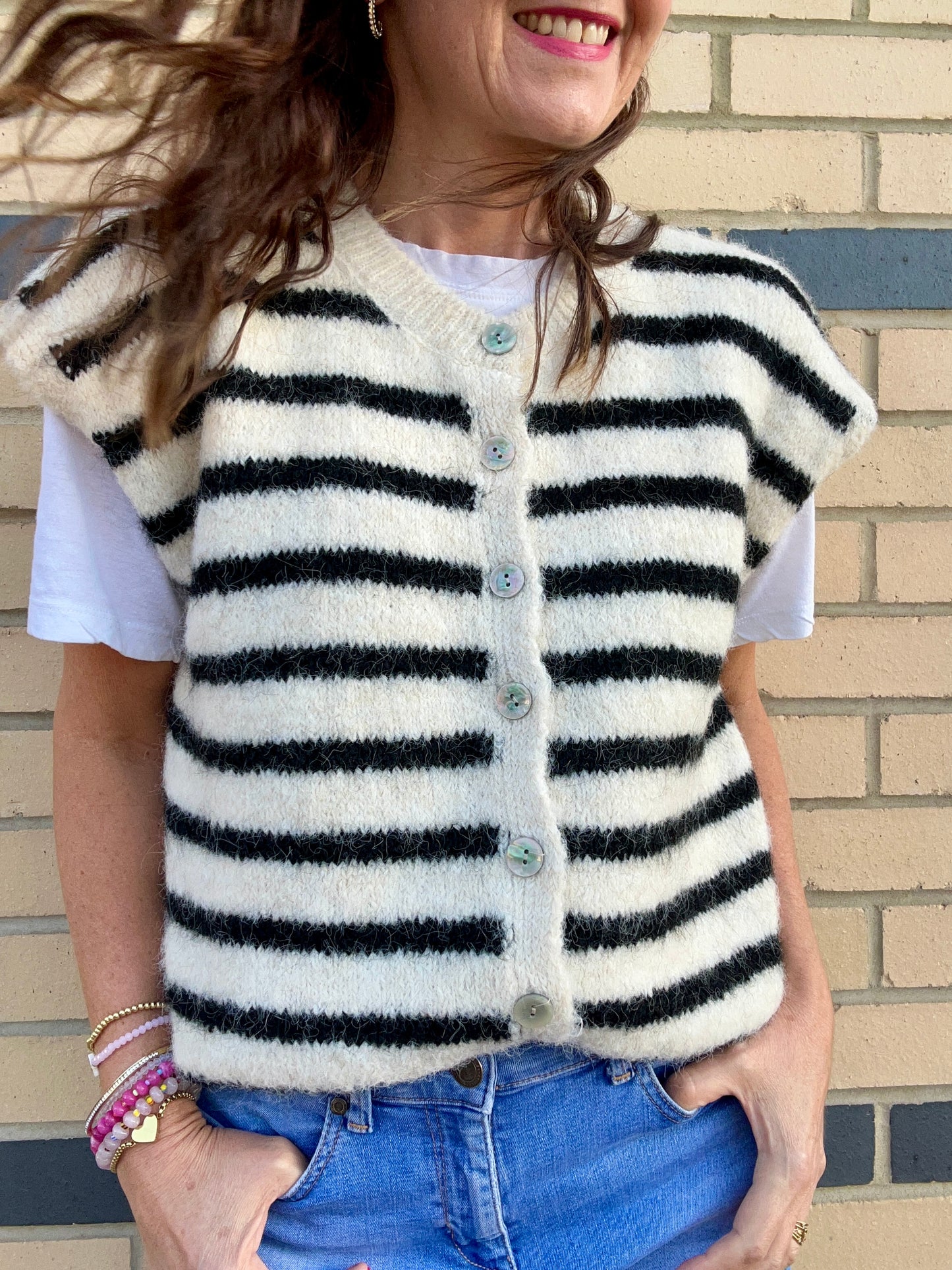 Violet striped knitted vest - Black / Cream