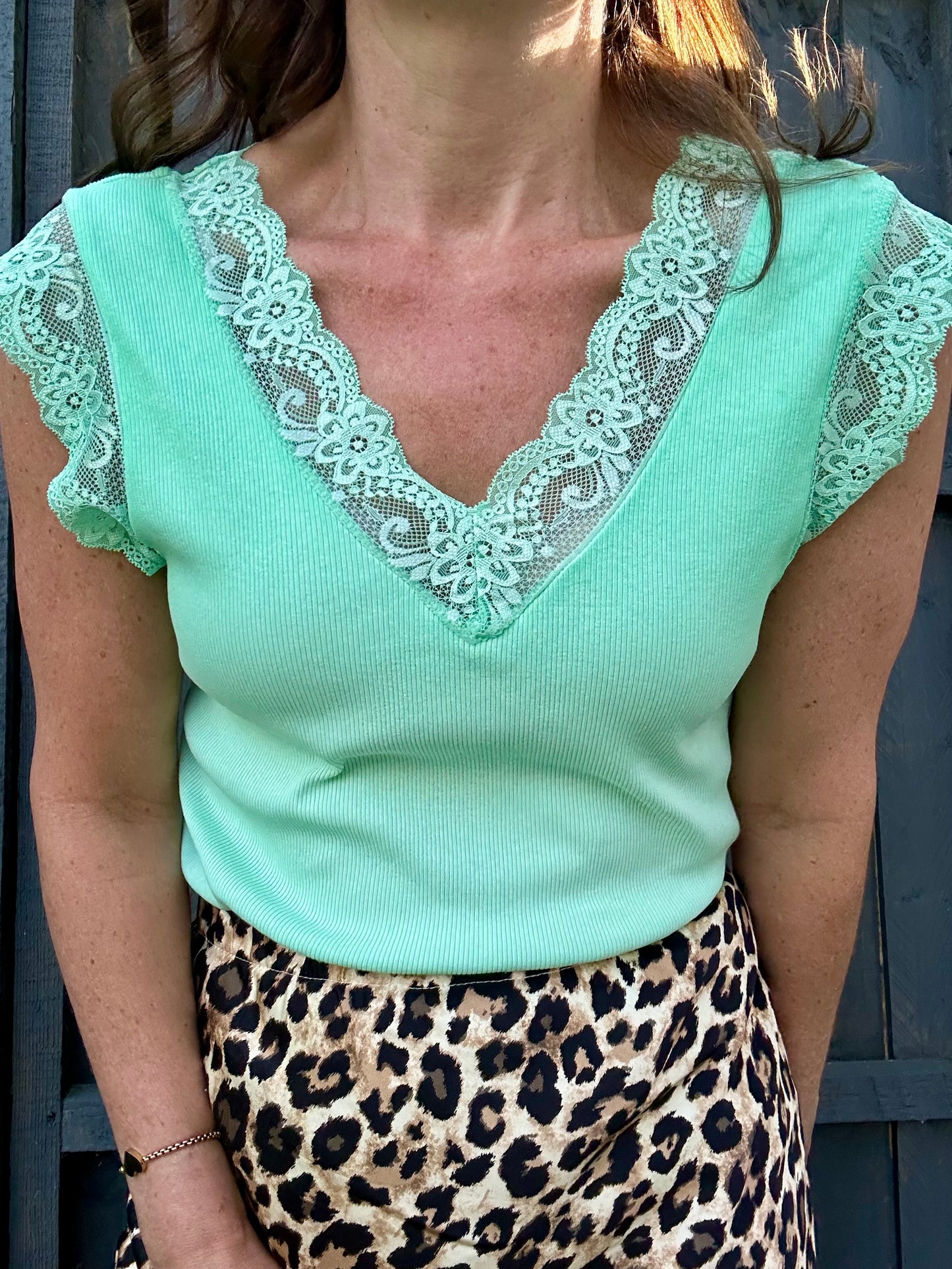 Faro lace trim vest - Mint Green