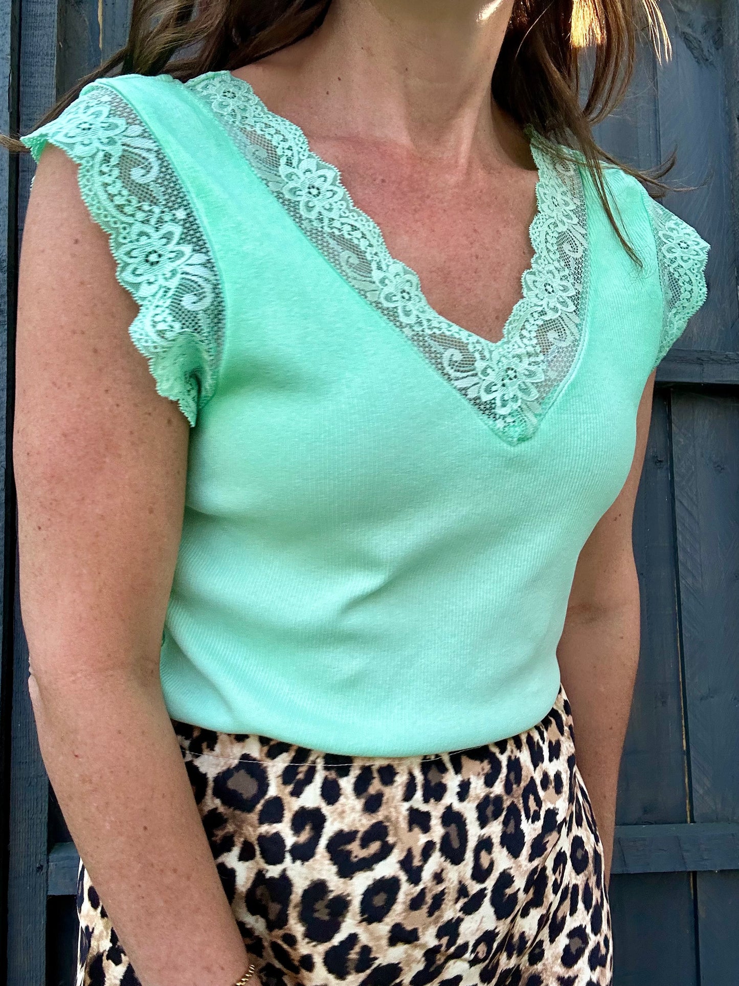 Faro lace trim vest - Mint Green