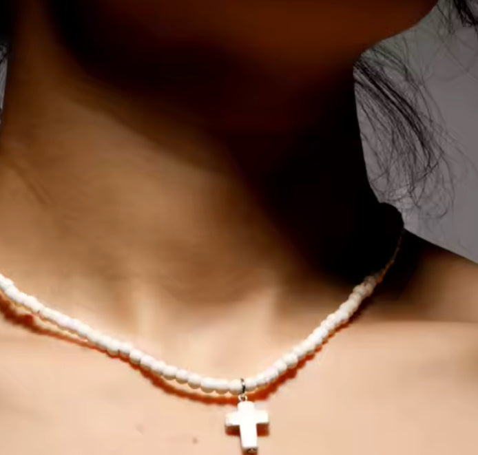 Chubby cross necklace - 4 colours