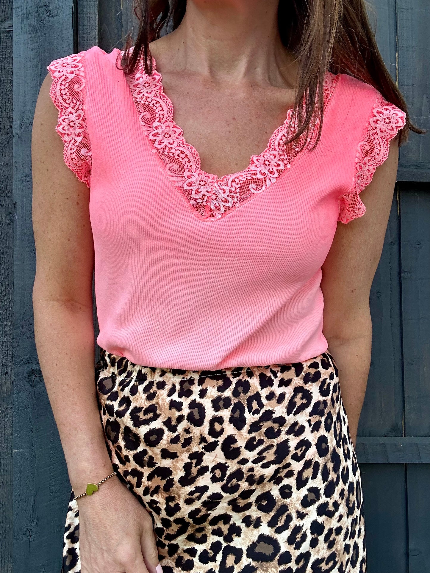 Faro lace trim vest - Coral Pink