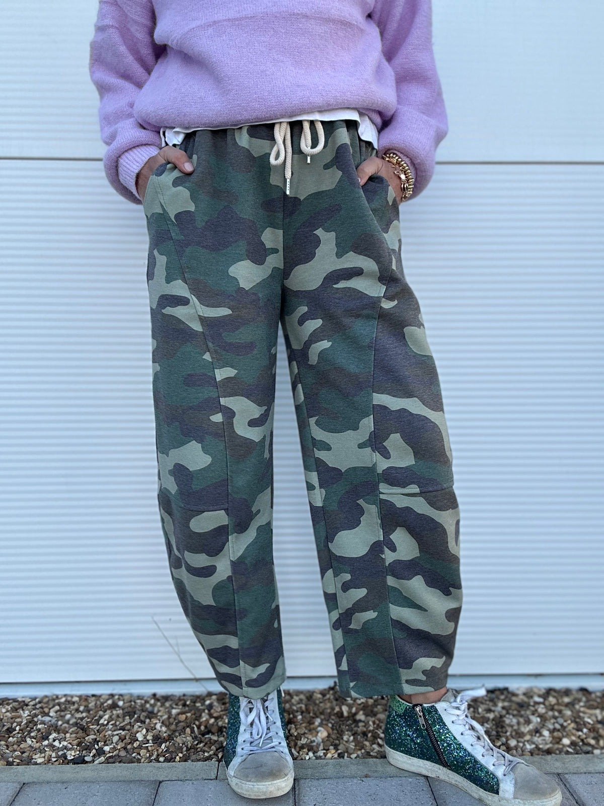 Camo barrel joggers