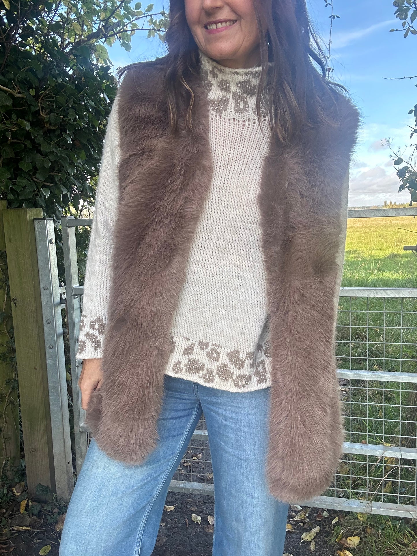 Venus faux fur gilet - Cocoa