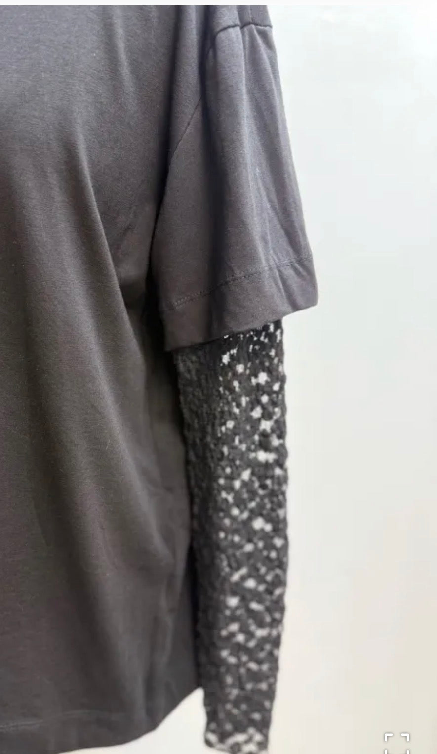 Lou lace sleeve tee - Black