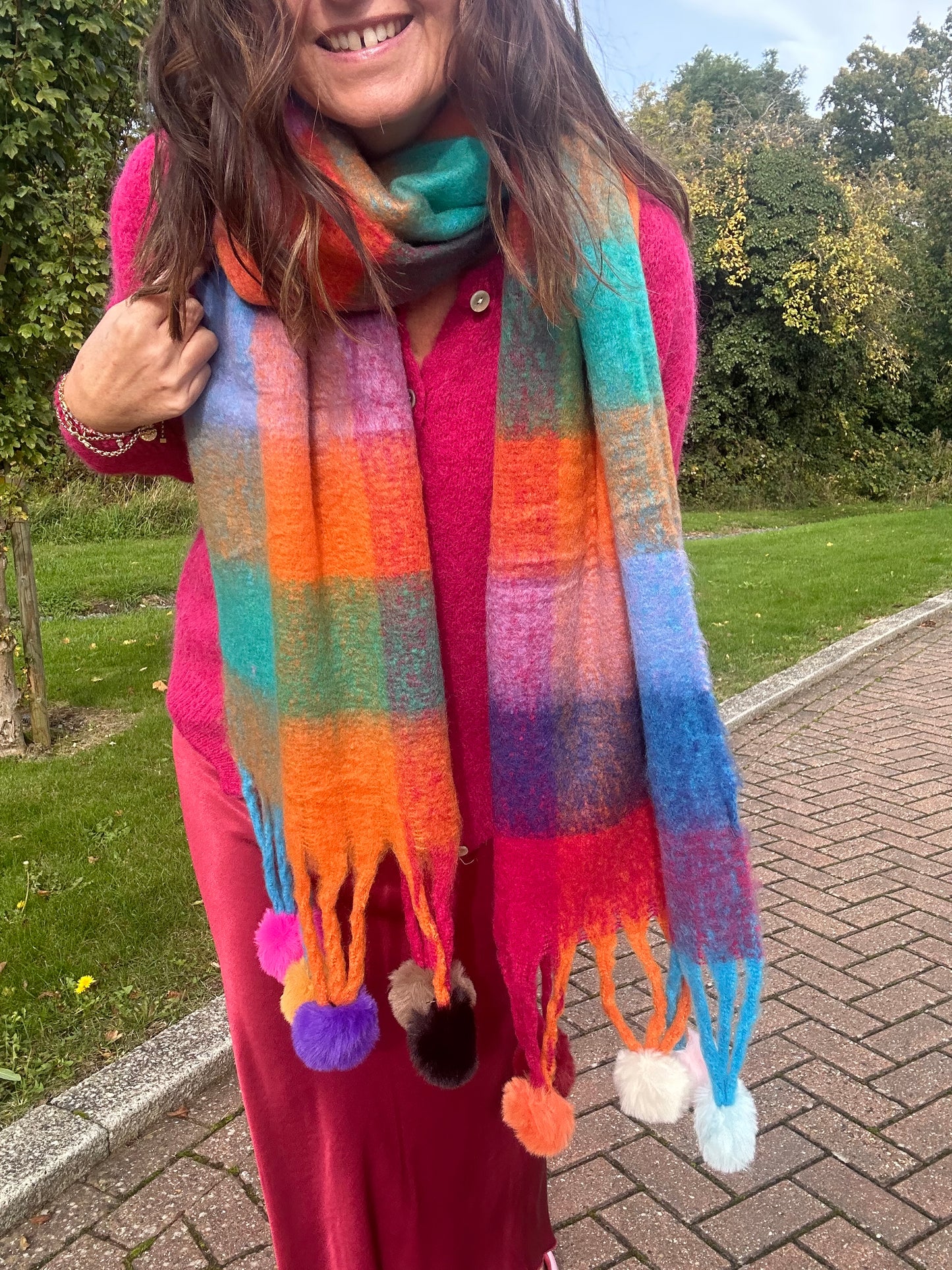 Pompom fun scarf - Brights