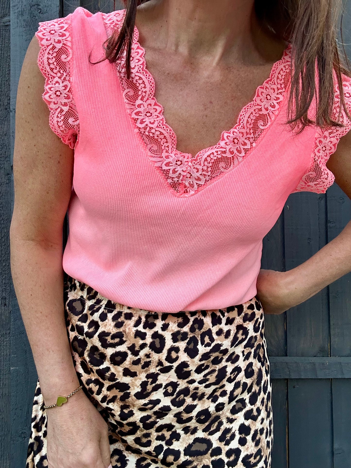 Faro lace trim vest - Coral Pink