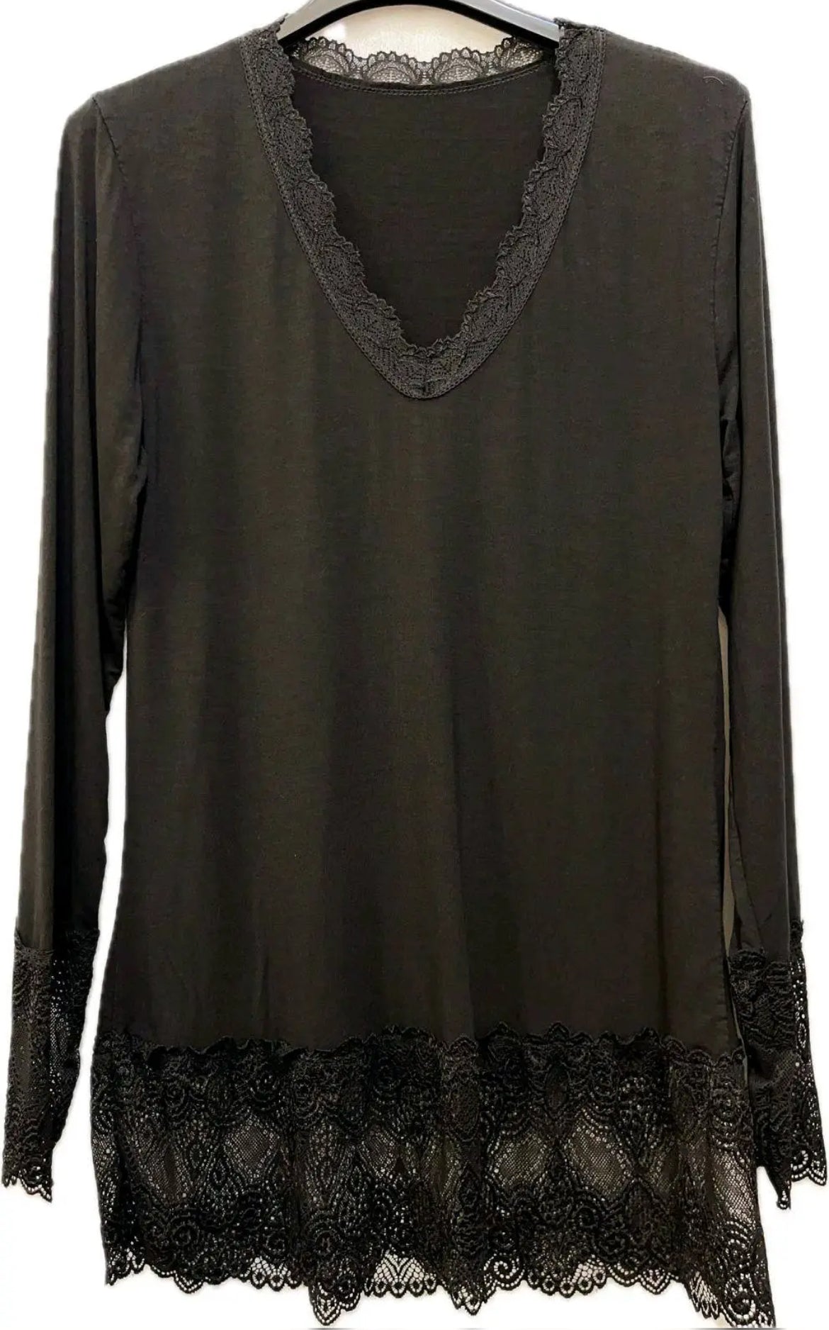 Lace trim layering top - Black