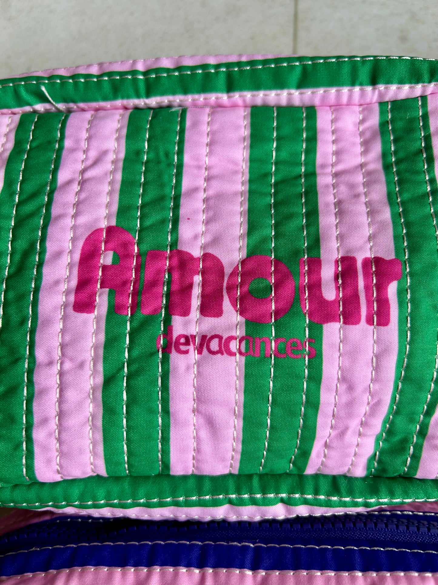Mitzy stripe make-up bag - Amour