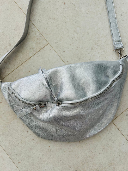 Jumbo silver metallic bumbag